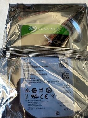 NEW Seagate IronWolf 2TB NAS Internal Hard Drive HDD 3.5 In SATA (ST2000VN004)